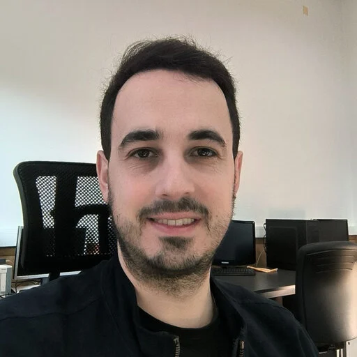 João R. Campos